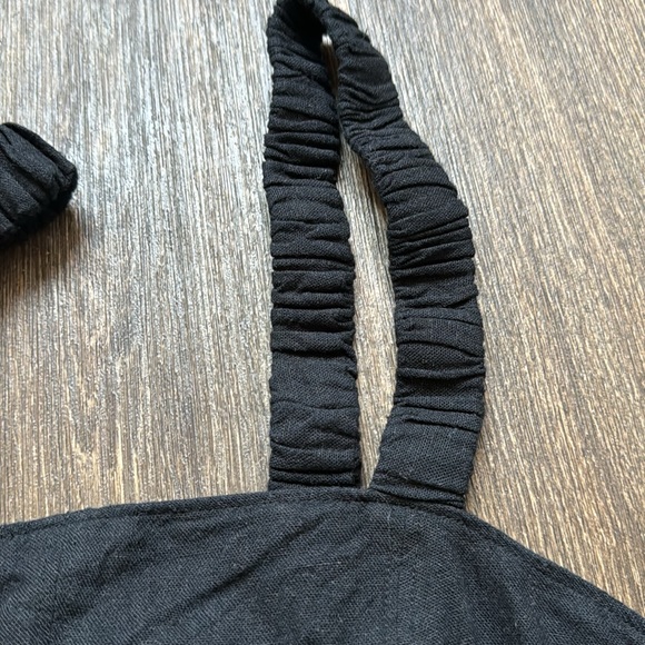 Abercombie & Fitch Black Crop Top - Picture 2 of 4